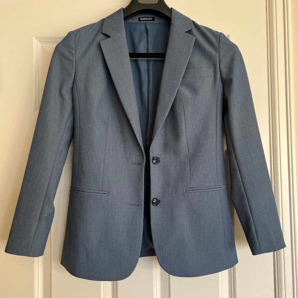 Suit Shop’s Light (ish) Blue Suit Jacket